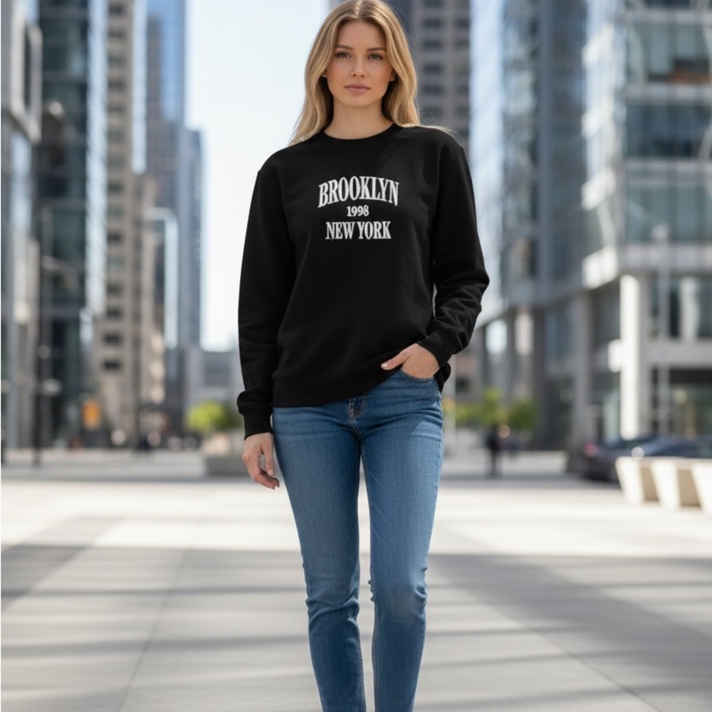 Black Brooklyn New York crew neck   Size medium used